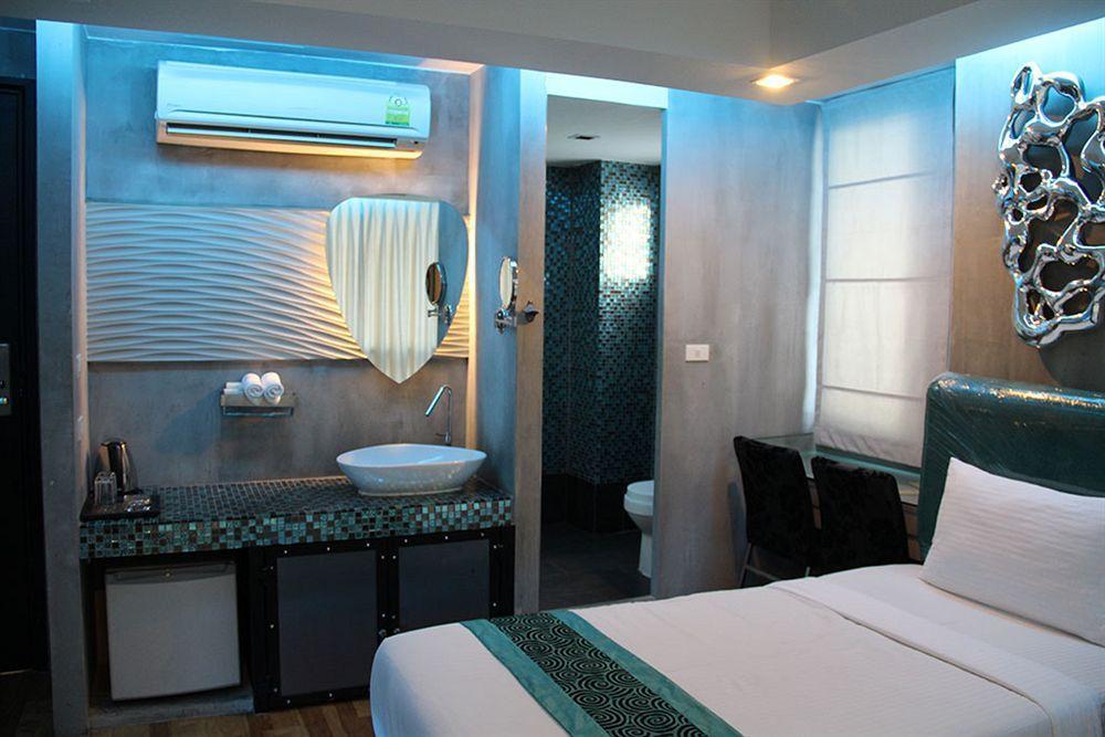 בנגקוק Blutique Hotel מראה חיצוני תמונה
