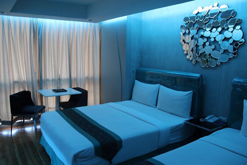 בנגקוק Blutique Hotel מראה חיצוני תמונה