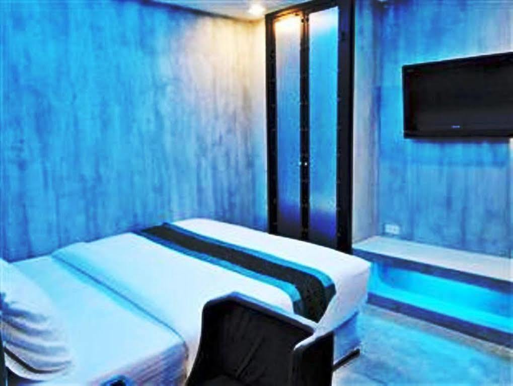 בנגקוק Blutique Hotel מראה חיצוני תמונה